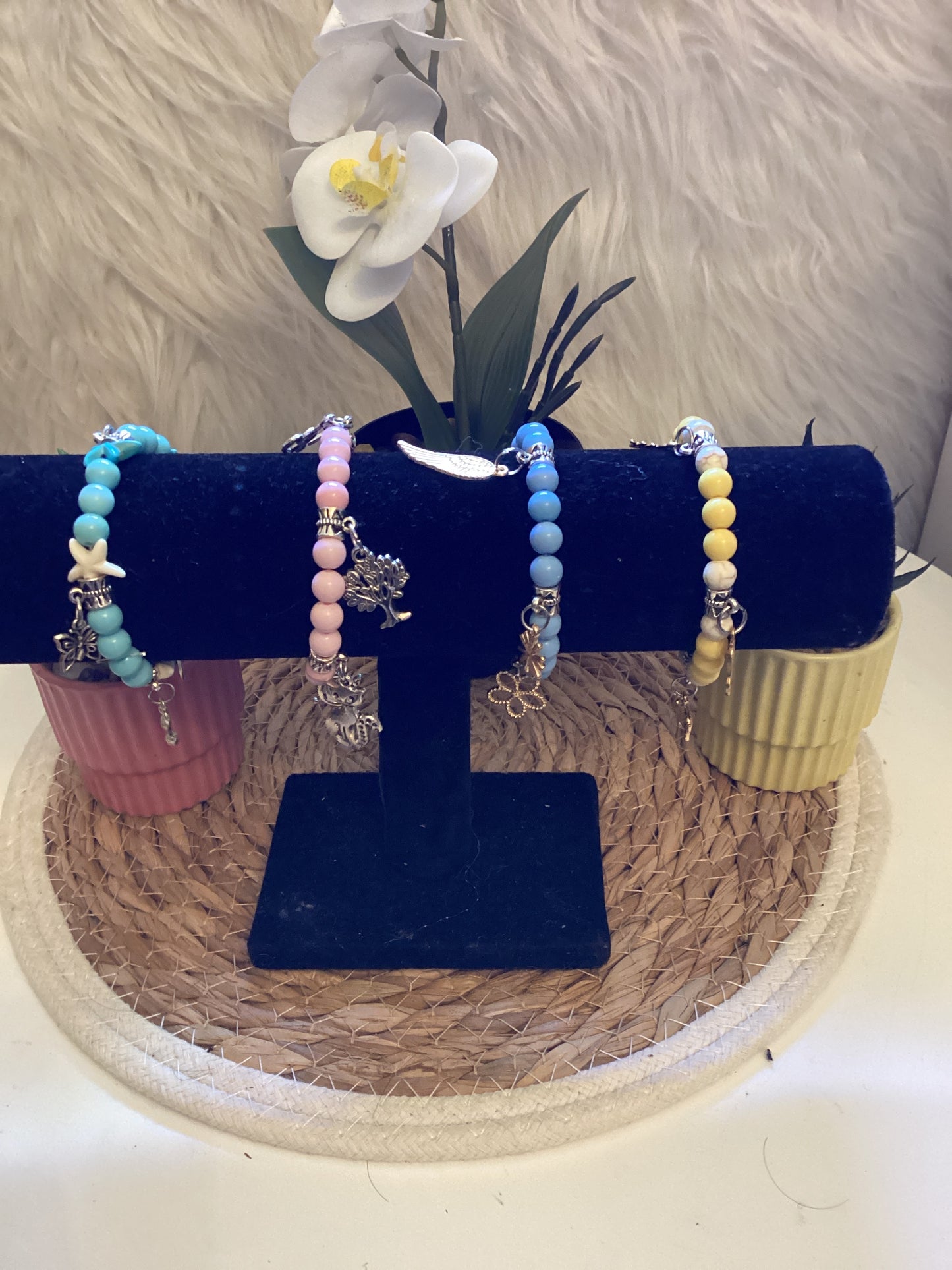 Bracelet perles avec des breloques